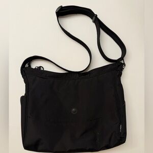 Pacsafe Crossbody bag Citysafe 200 GII PB141 Anti-Theft Black